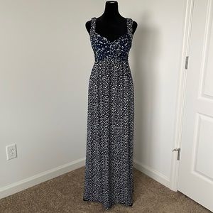 NWOT Max Studio Sleveless Navy and White Maxi Dress Size Small